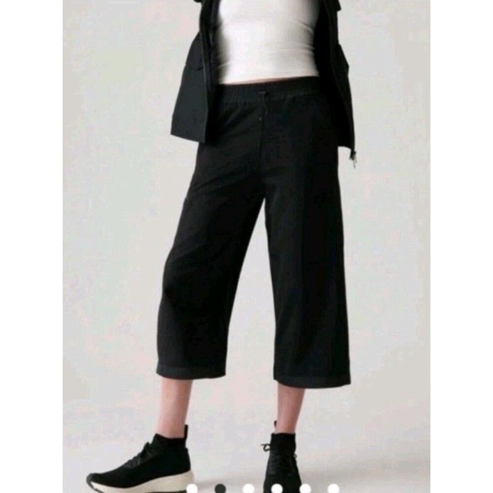 Athleta Black Triumph Hybrid Casual Relaxed Wide Crop Pants Sz 1X